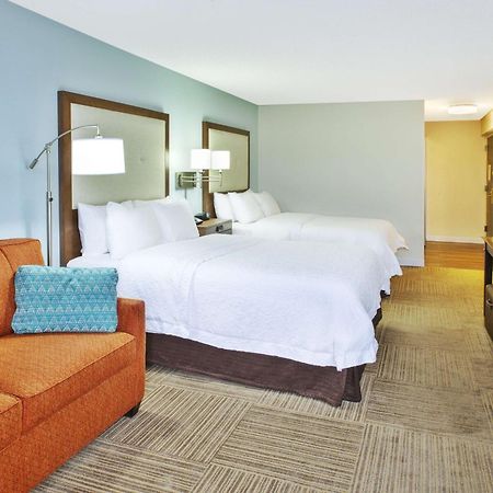 Hampton Inn Гейлорд Экстерьер фото