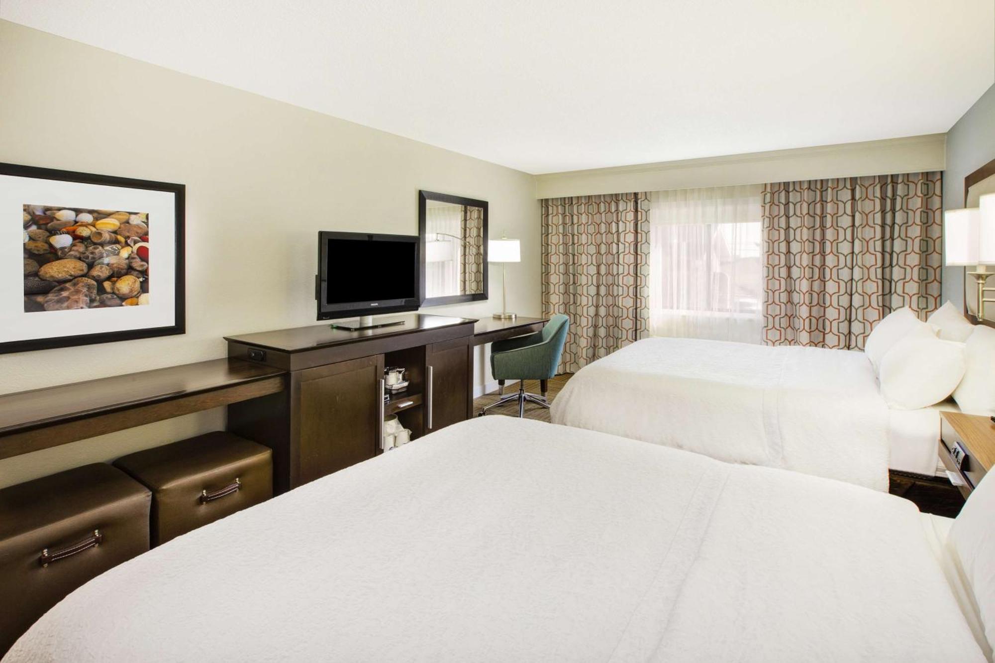 Hampton Inn Гейлорд Экстерьер фото