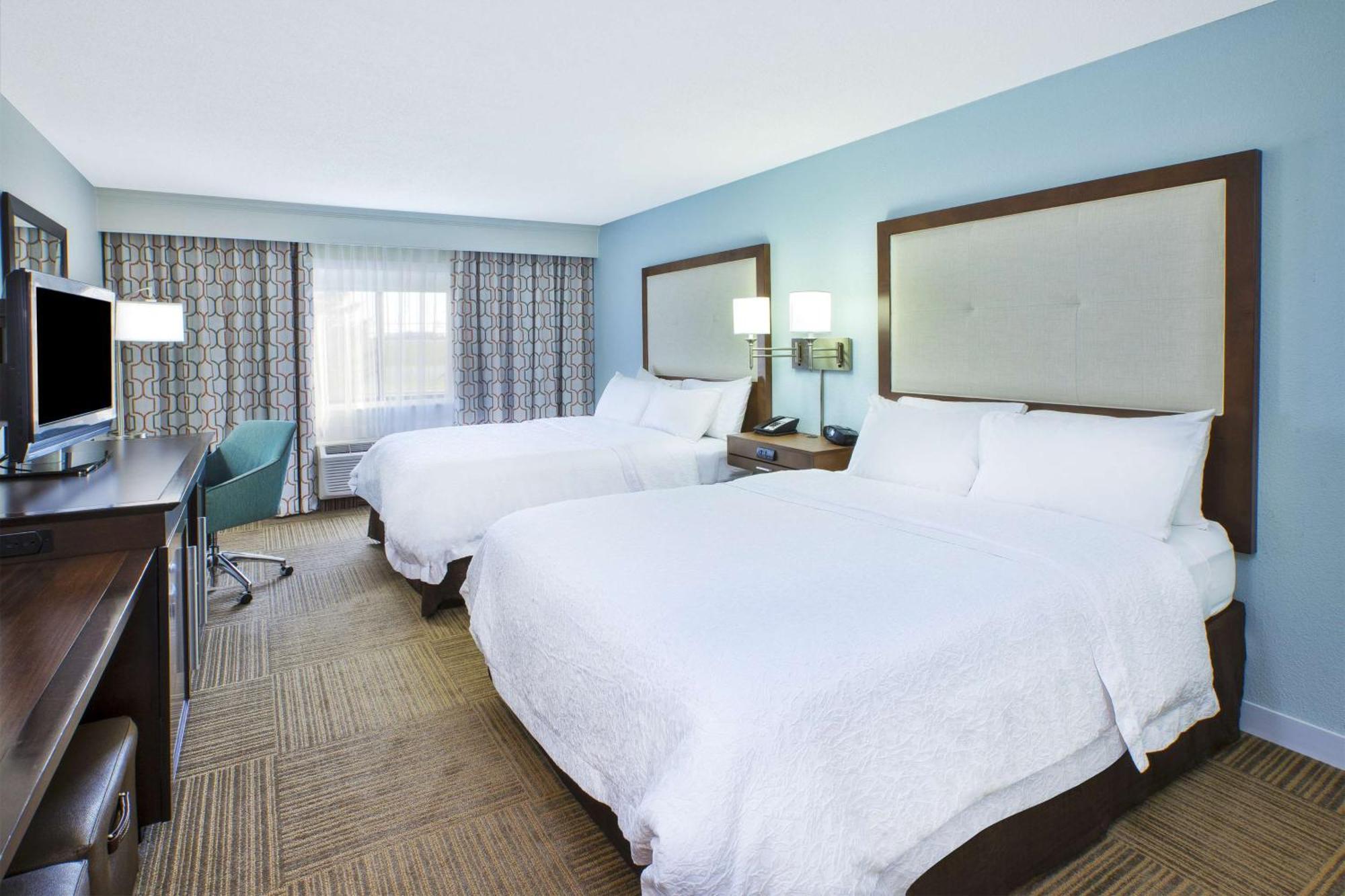 Hampton Inn Гейлорд Экстерьер фото