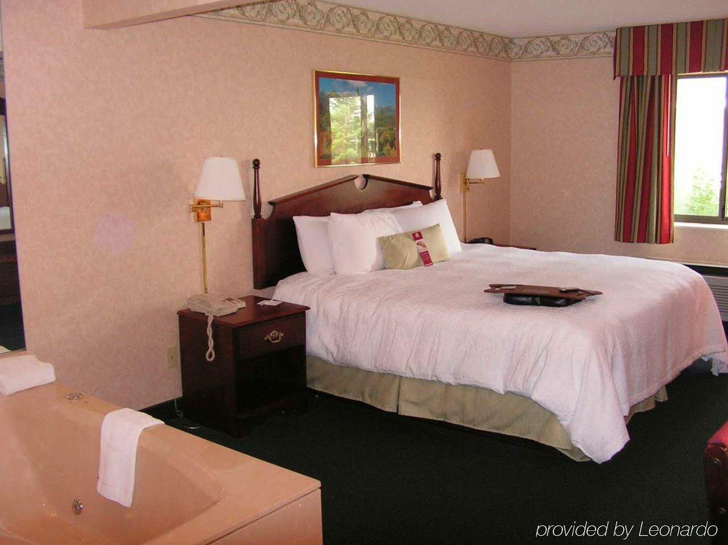 Hampton Inn Гейлорд Экстерьер фото